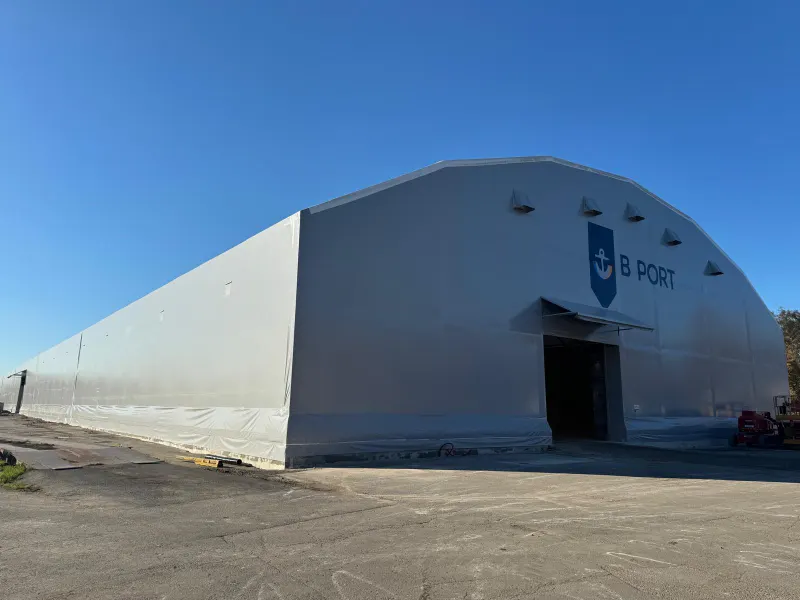 B-Port, Mangaļsala, Rīga: PVC angāra montāža ostā